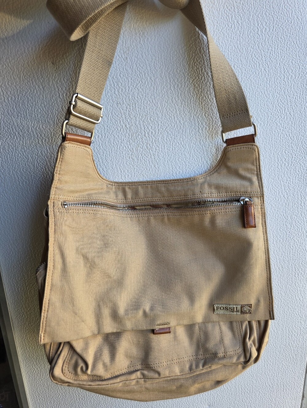 Fossil Vintage Y2K Gorpcore Tan Canvas Messenger Bag with Leather Accents Unisex